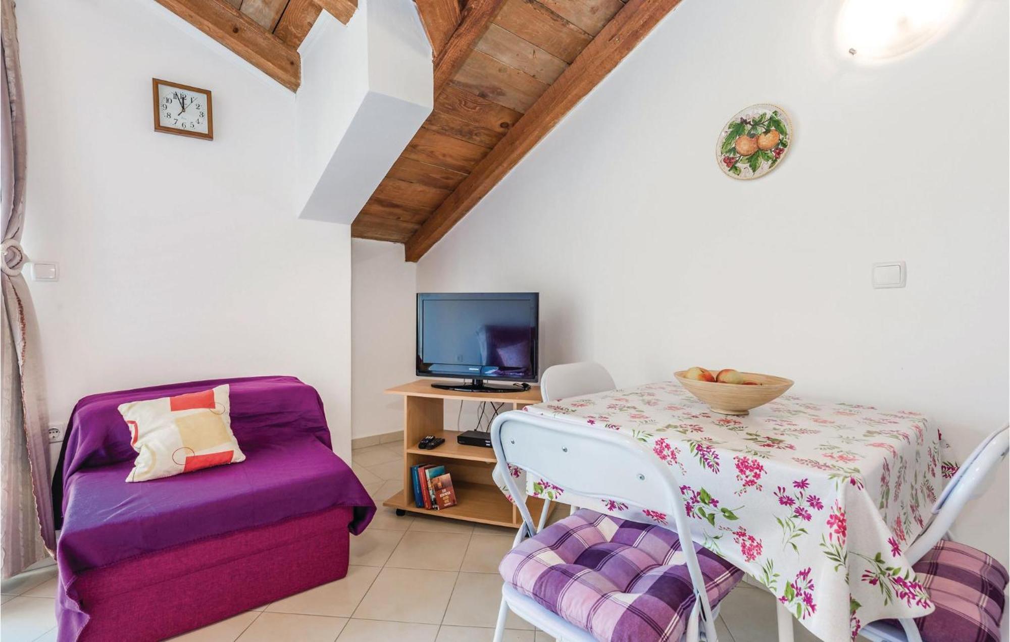 Nice Apartment In Rab With Kitchen Barbat na Rabu 外观 照片